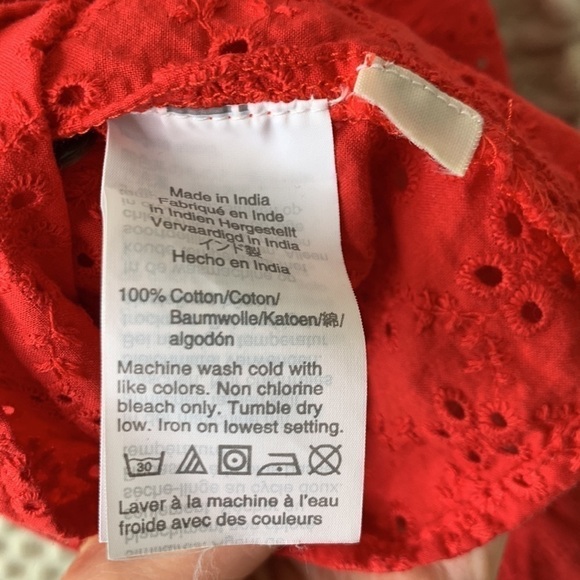 Madewell Red Eyelet Flutter Sleeve Top - Picture 6 of 6